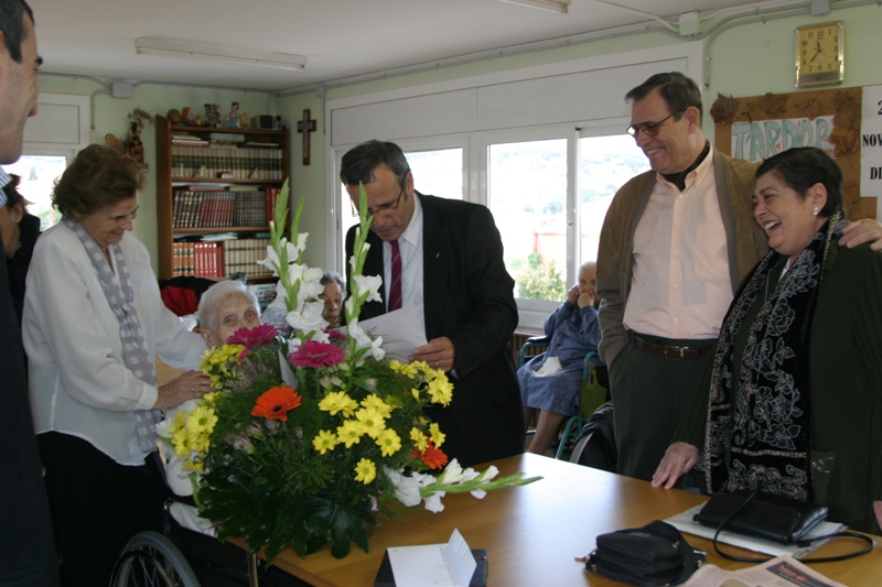 Homenatge àvia centenària