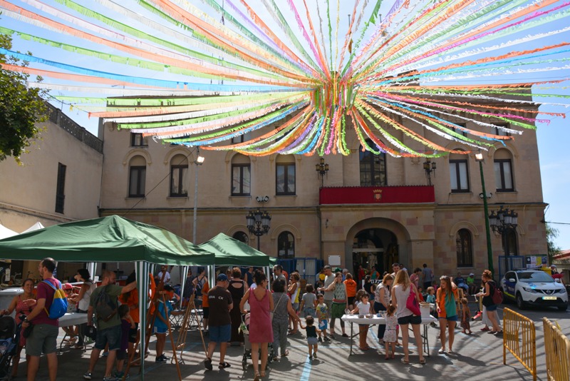 Jocs gegants a la plaça d ela Vila