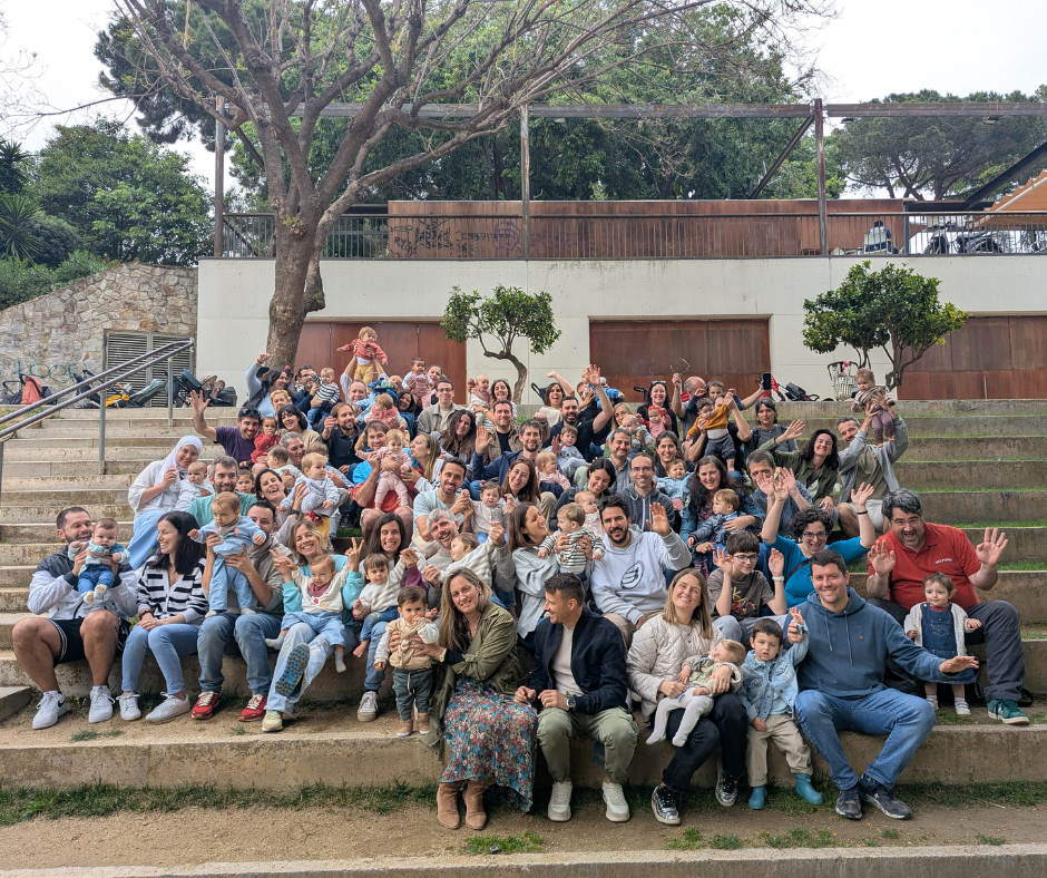 30 infants nascuts el 2025 es reuneixen a la FotoNadons